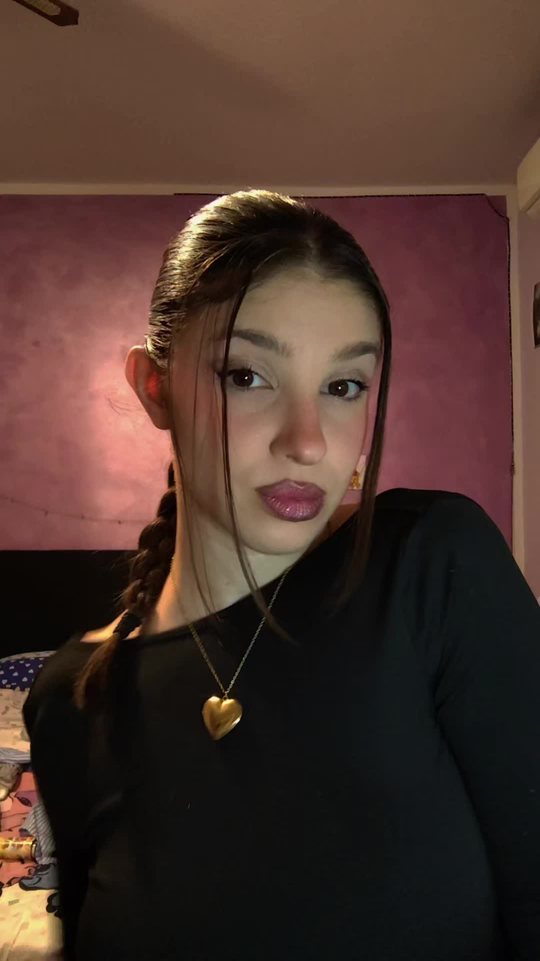 @Sissi ๐