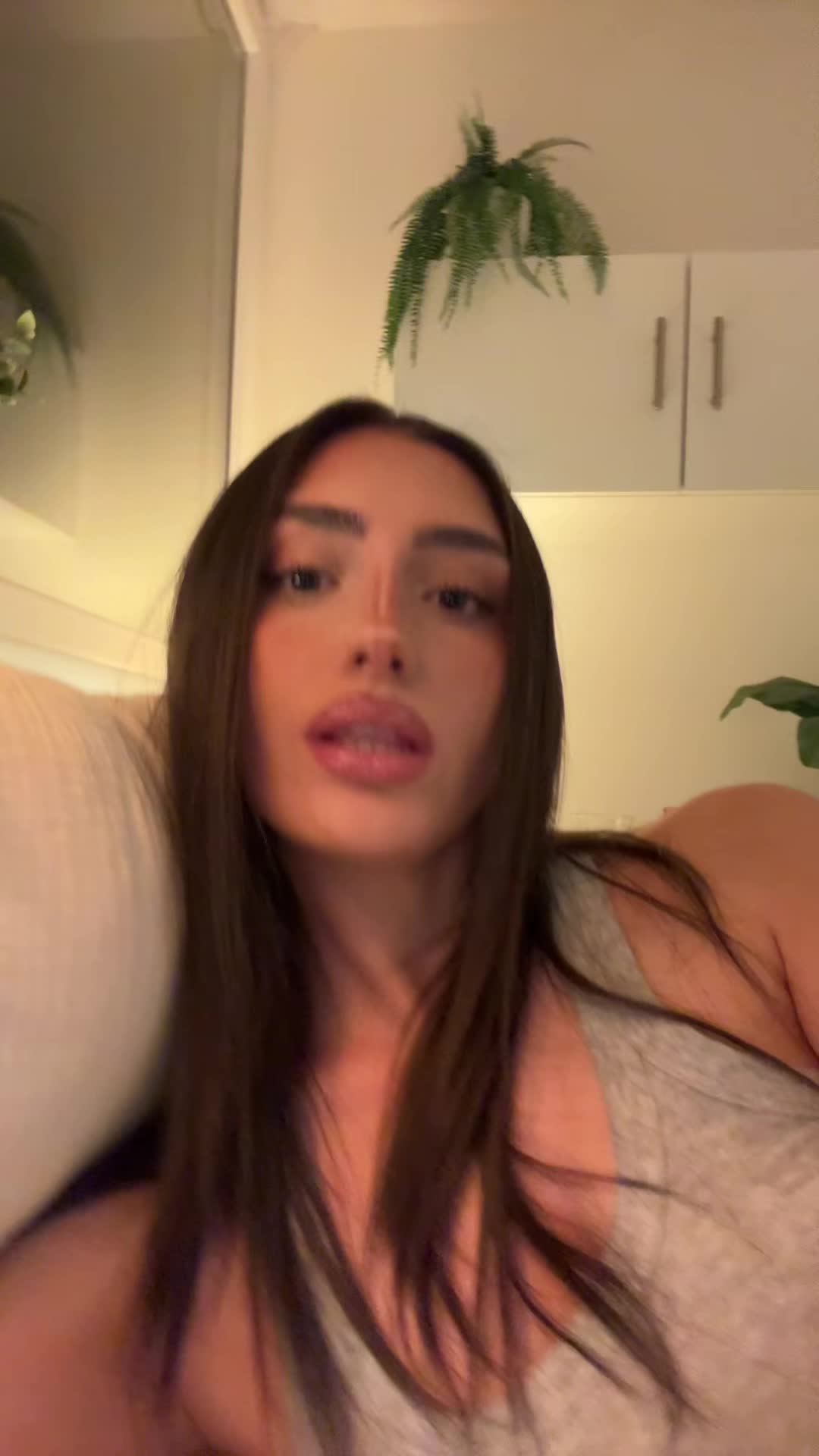 @⠀