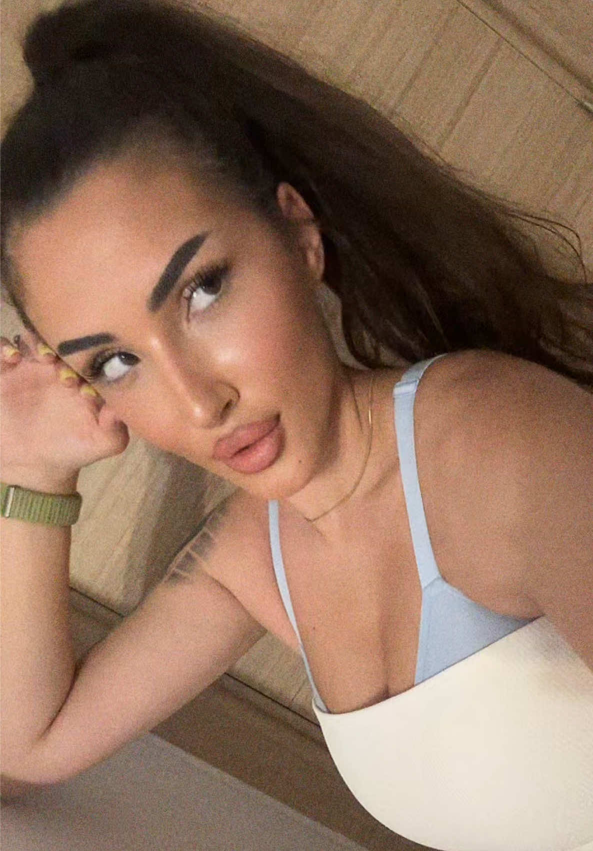 @lari🐆