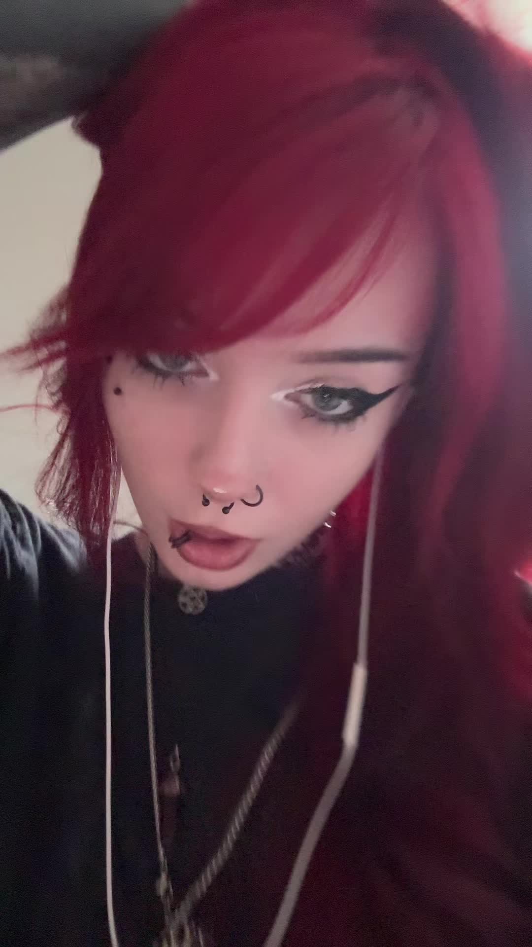@♰ 𝖑𝖆𝖞𝖑𝖆 ♰
