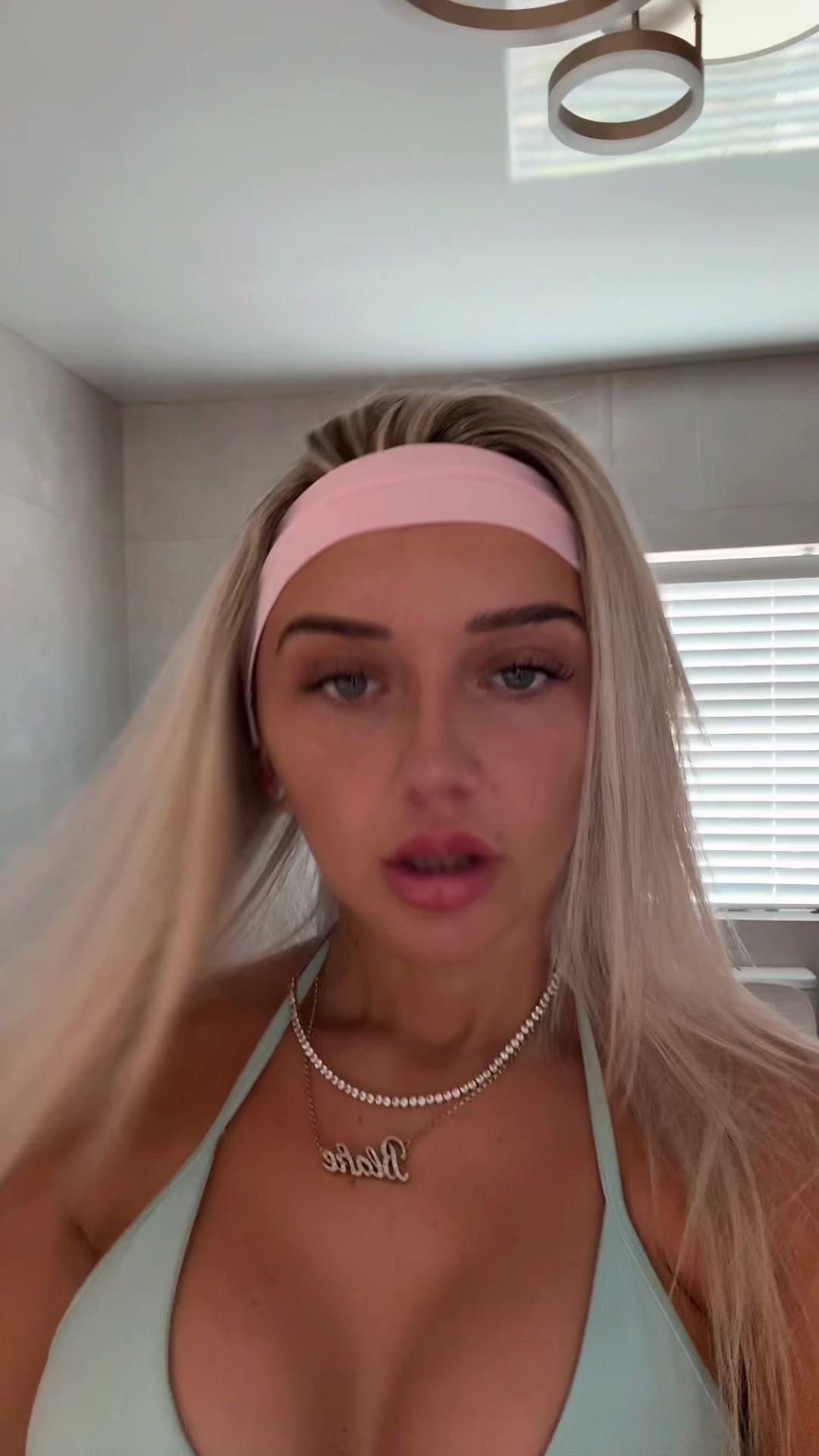 @LeighaClarke