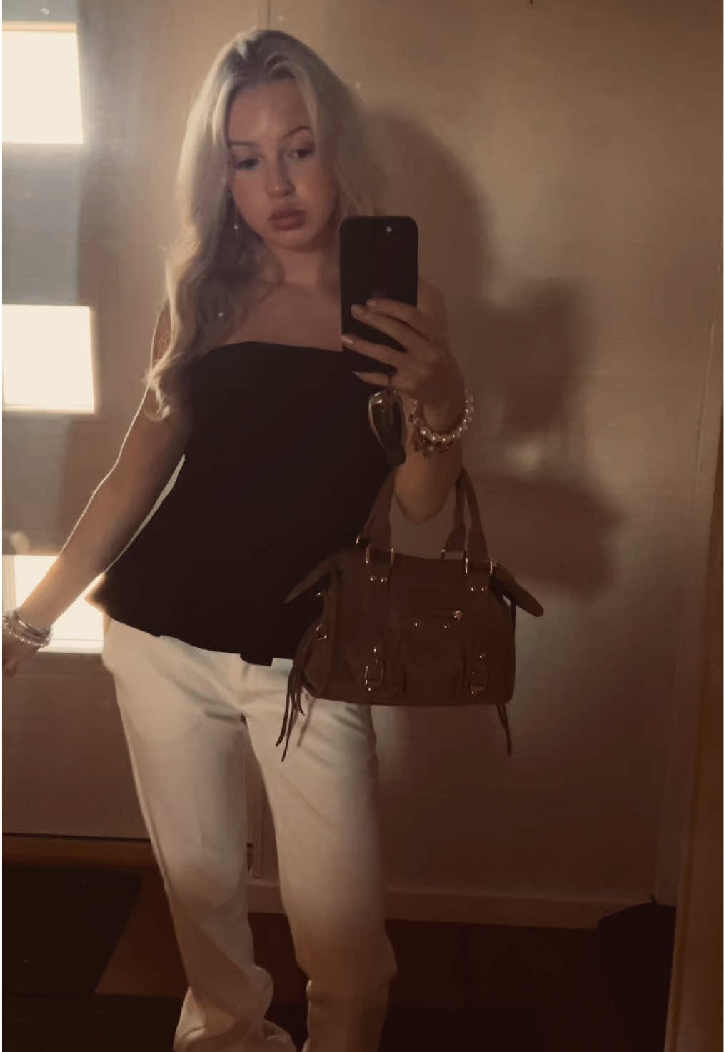@ella🪽