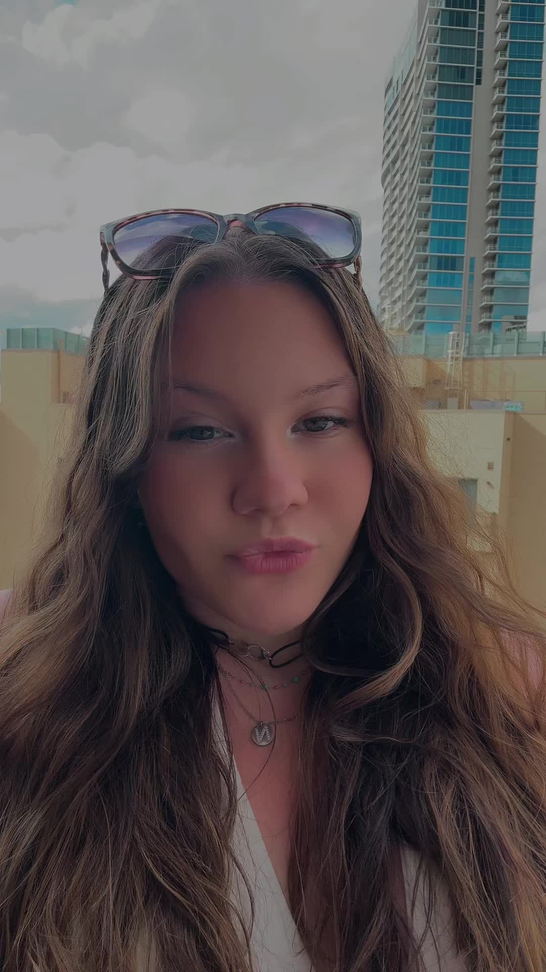 @nellydelpuech