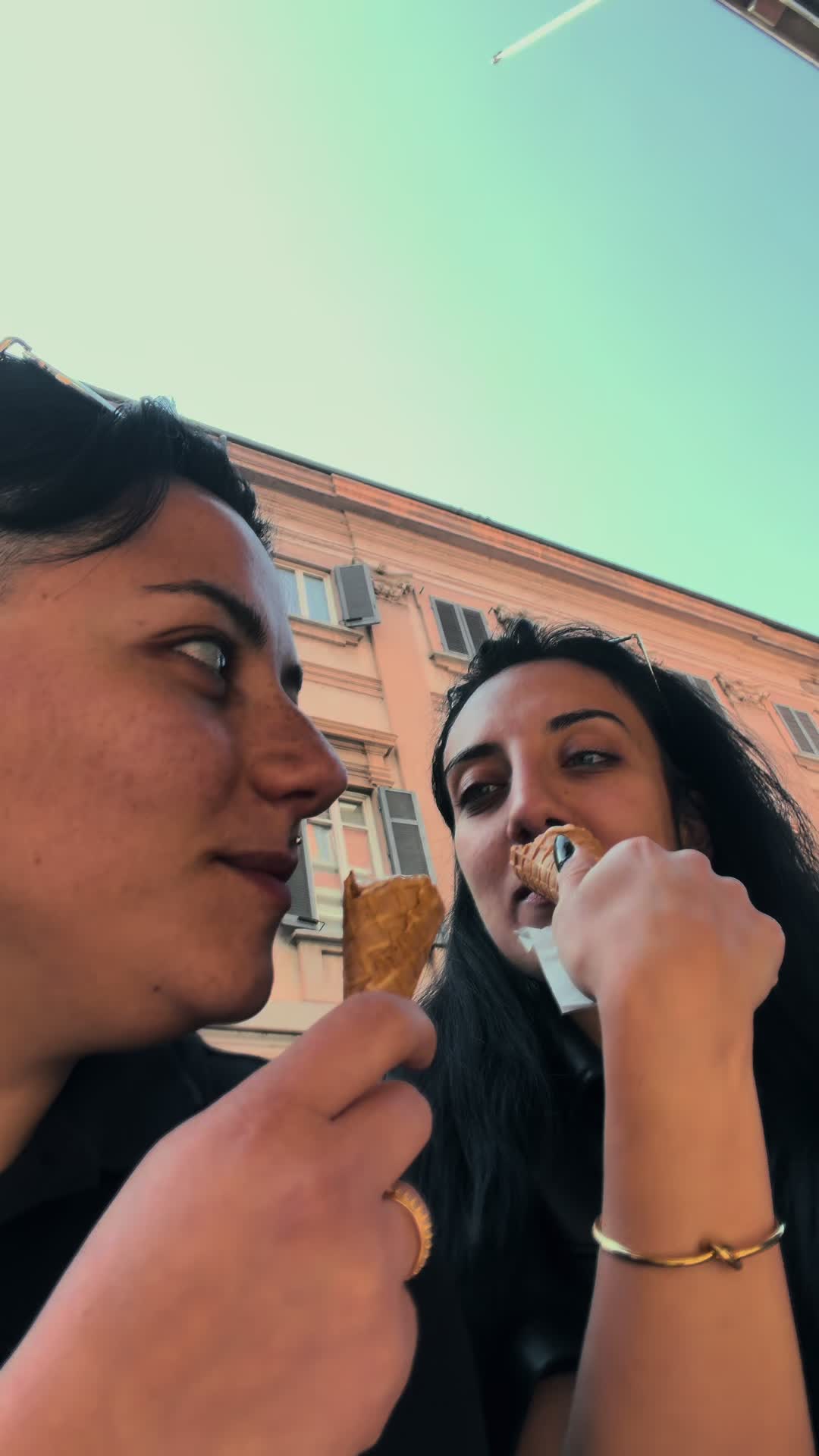 @𝗘𝗖