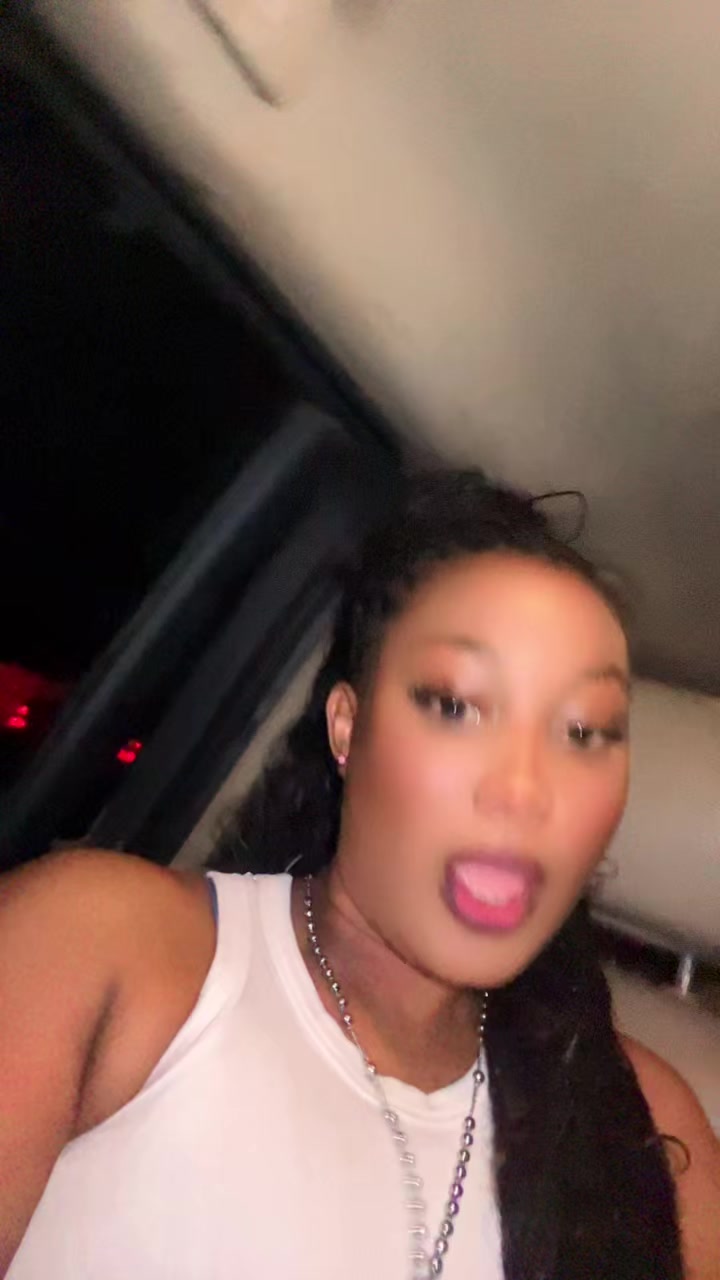 @Christelle Miller💜🇫🇷🇹🇬