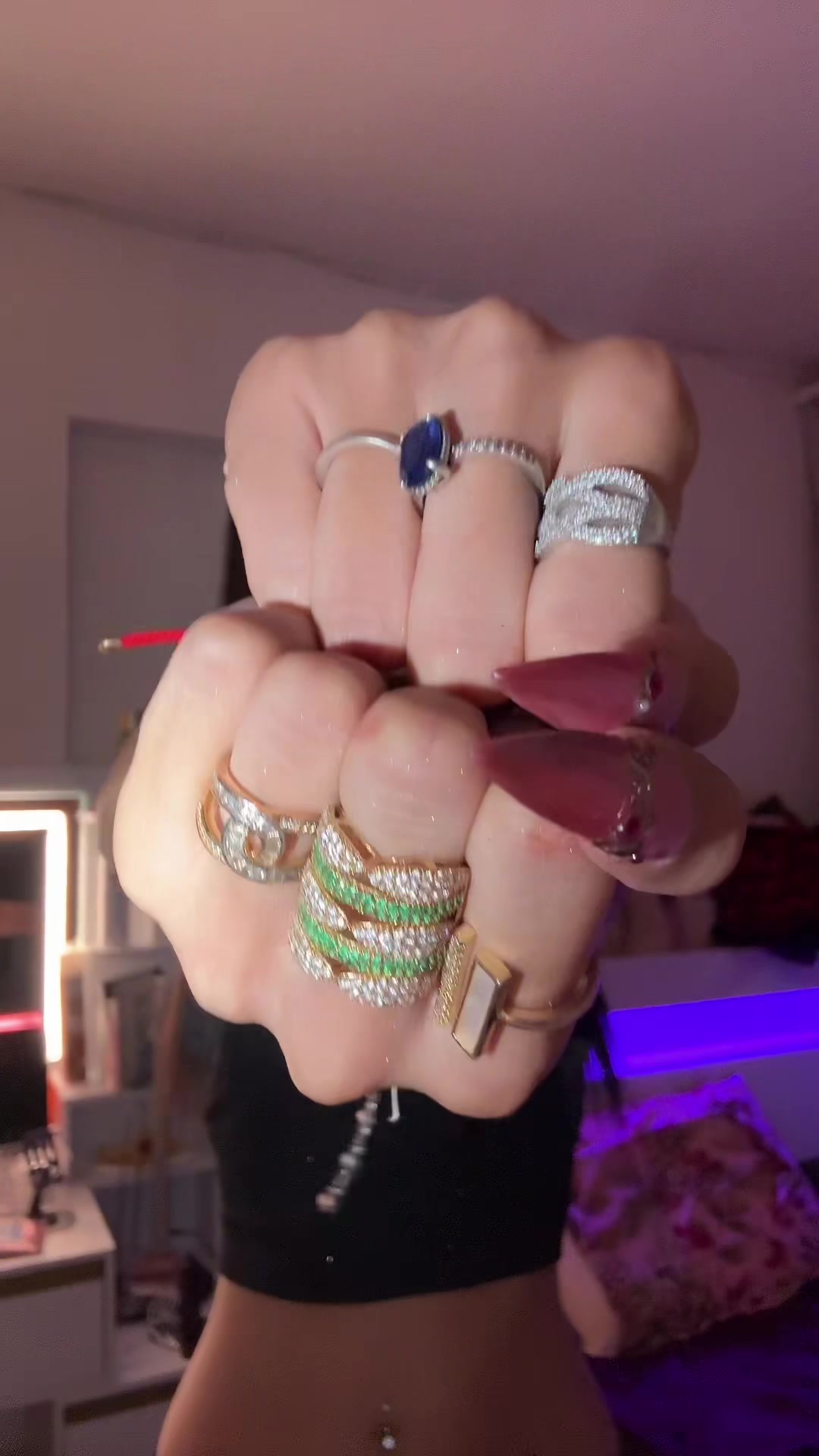 @𝓢𝓐𝓡𝓐𝓗🎀