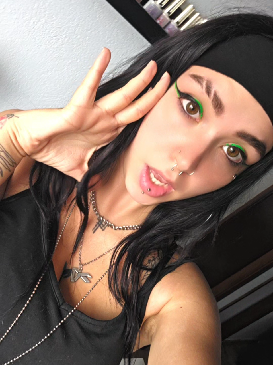 @Daniela⚡