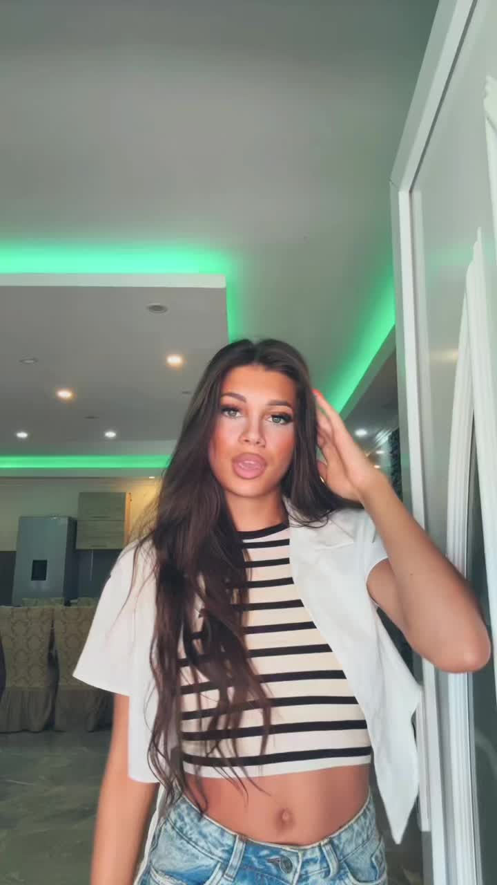 @𝓜.𝓝𝓲𝓴𝓸𝓵𝓮𝓽𝓽.🪬