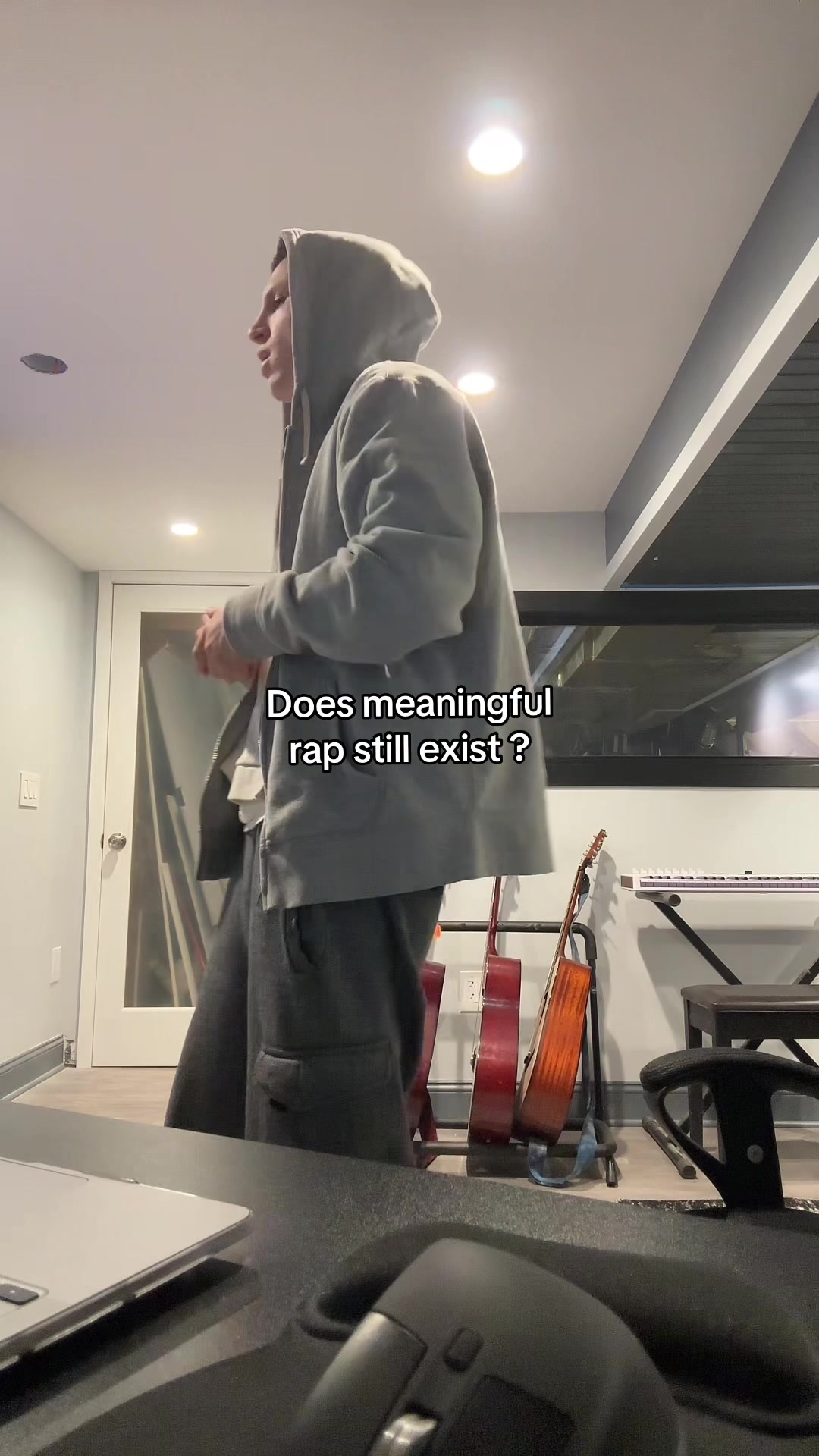 @Junnior