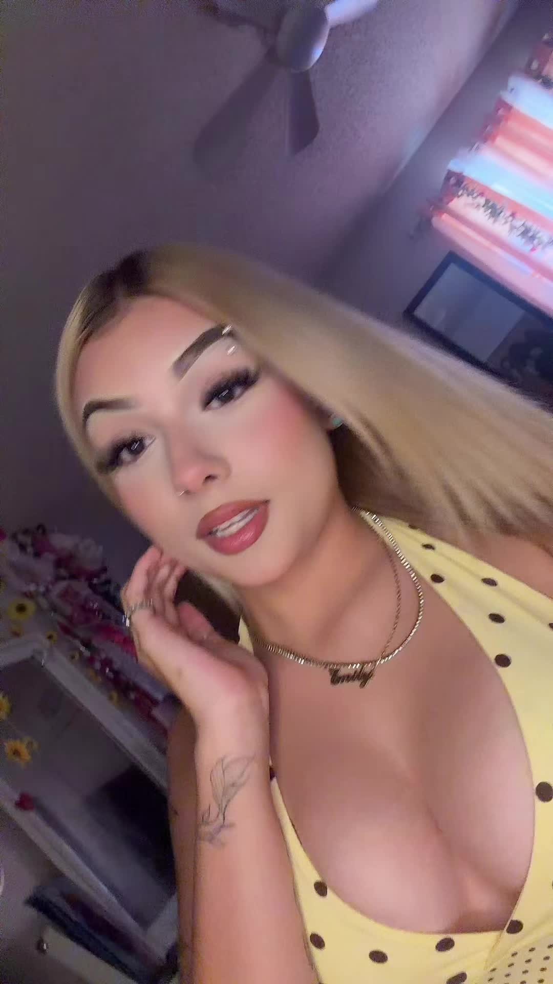 @Emi