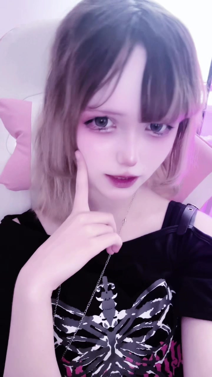 @「ᥰ᧘ь0ʍи」
