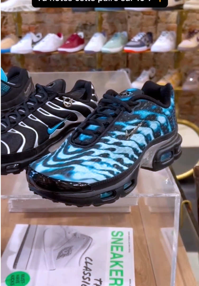 @Sneakers Maxx