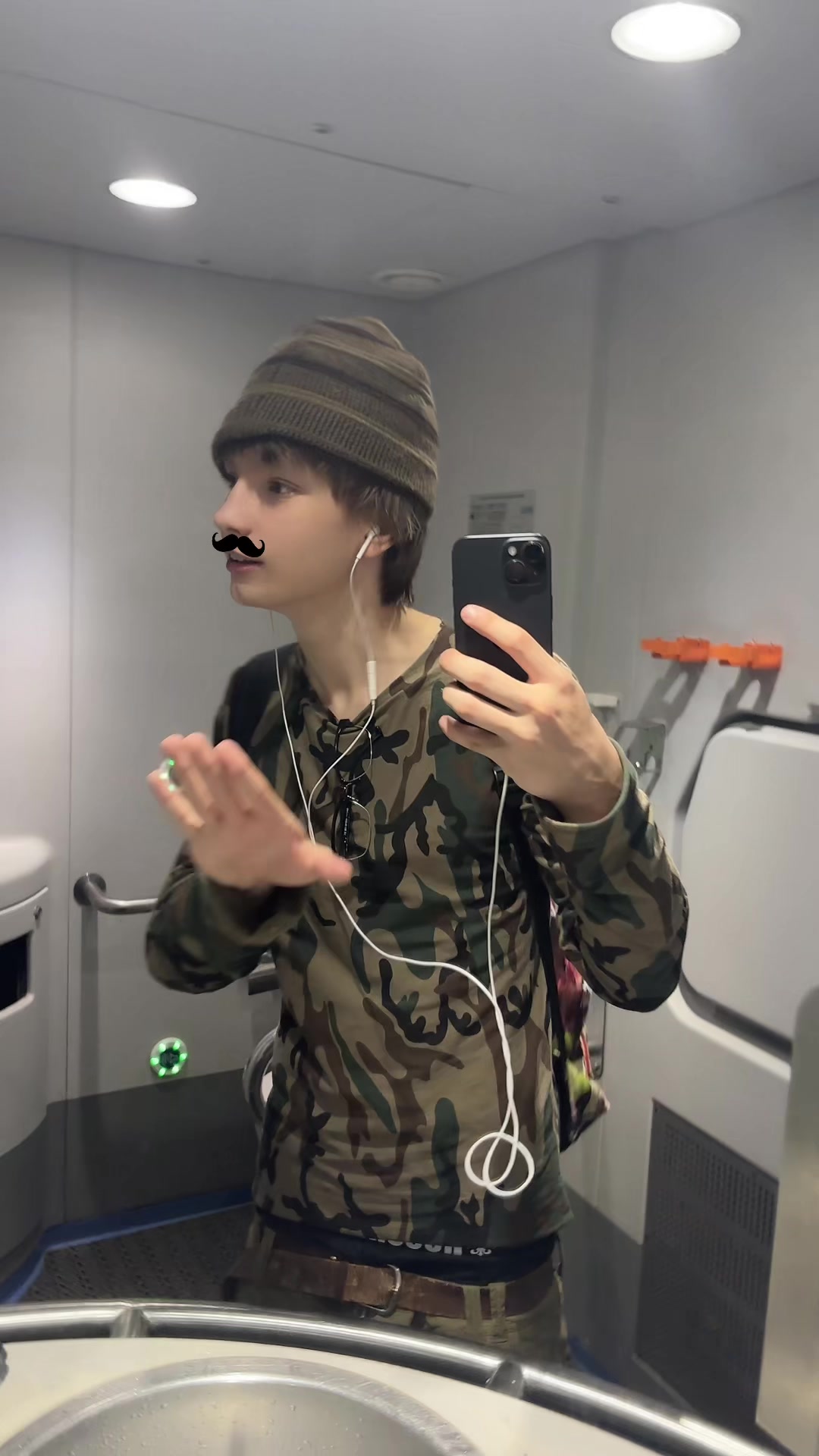 @12w1o