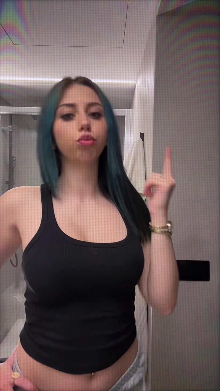 @aayshaa