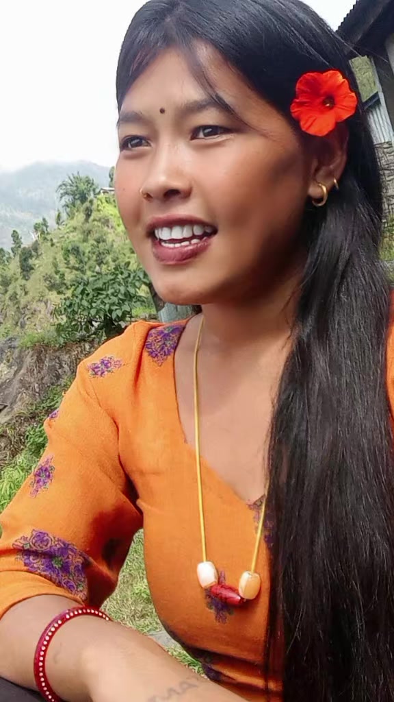 @santu maya tamang🌼🌺