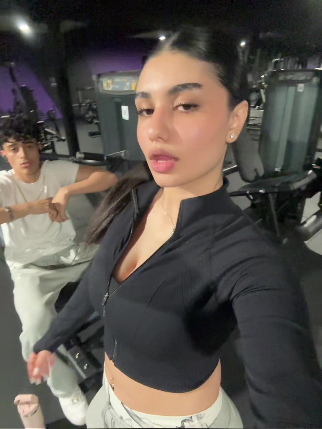 @hasti.j0