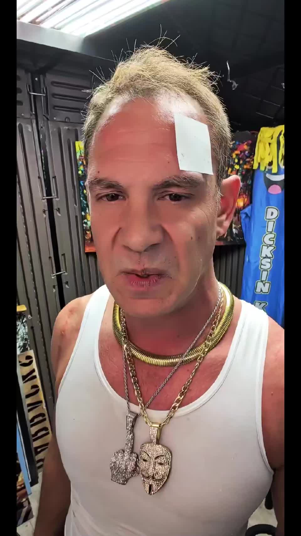 @Strechedurhole