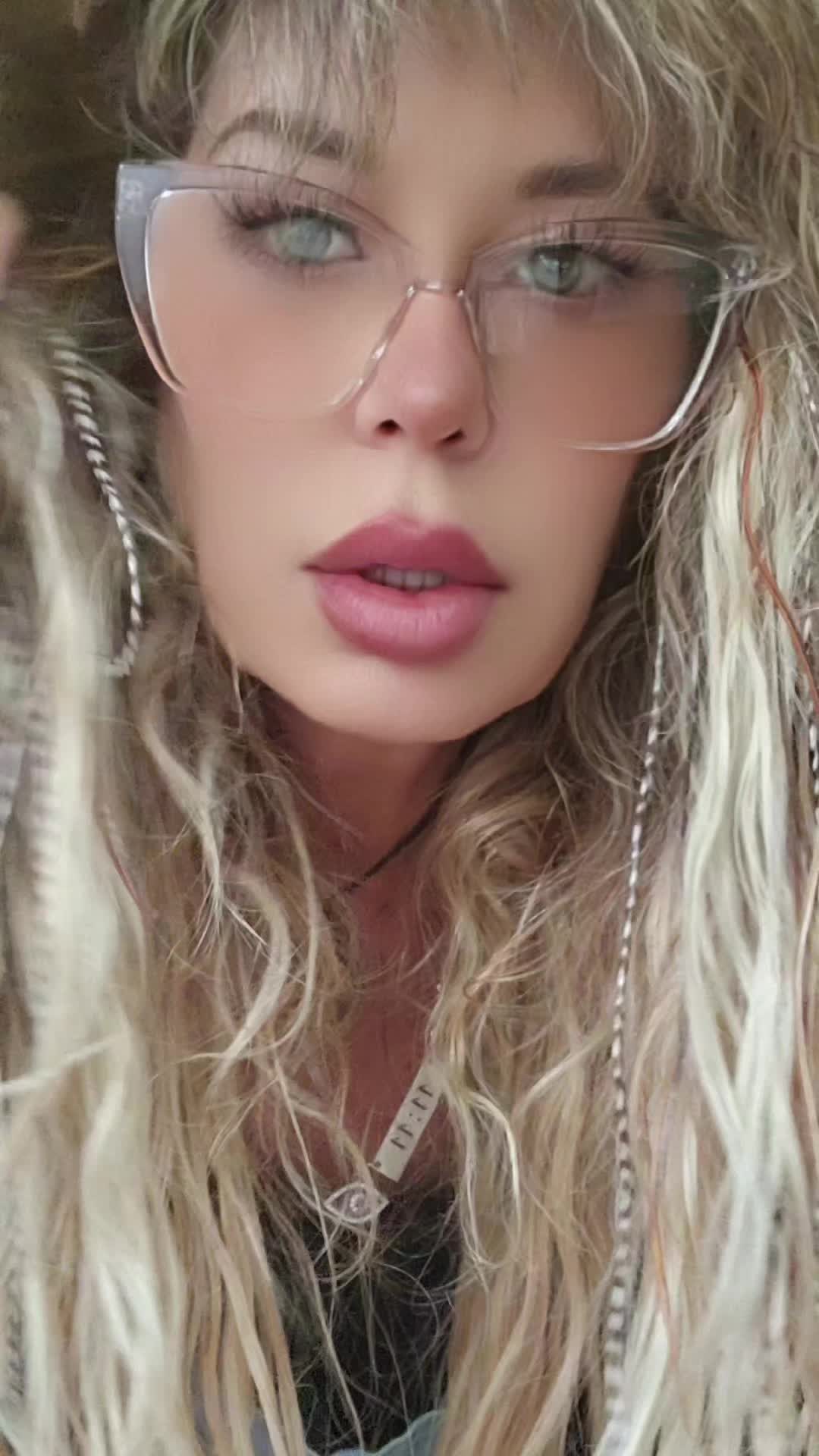 @Candy Clairmont ❌️