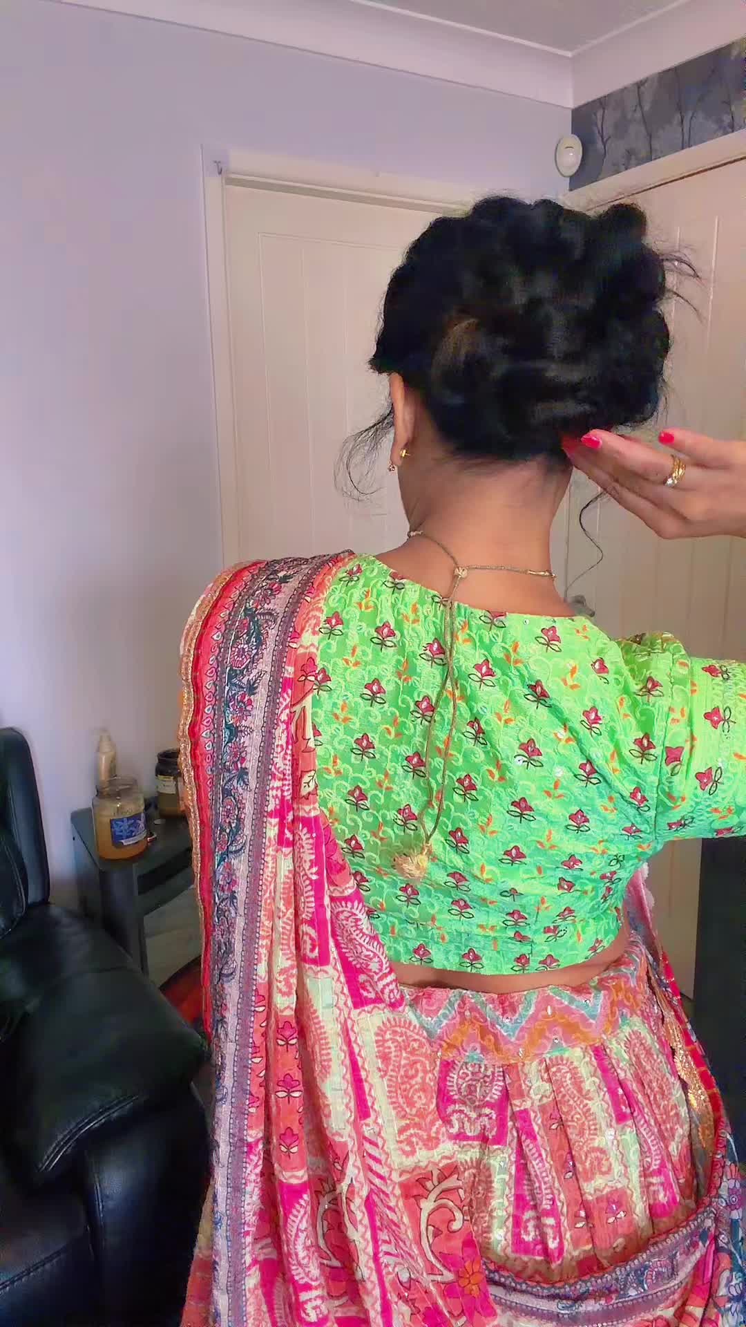 @🧿Nisha🧿