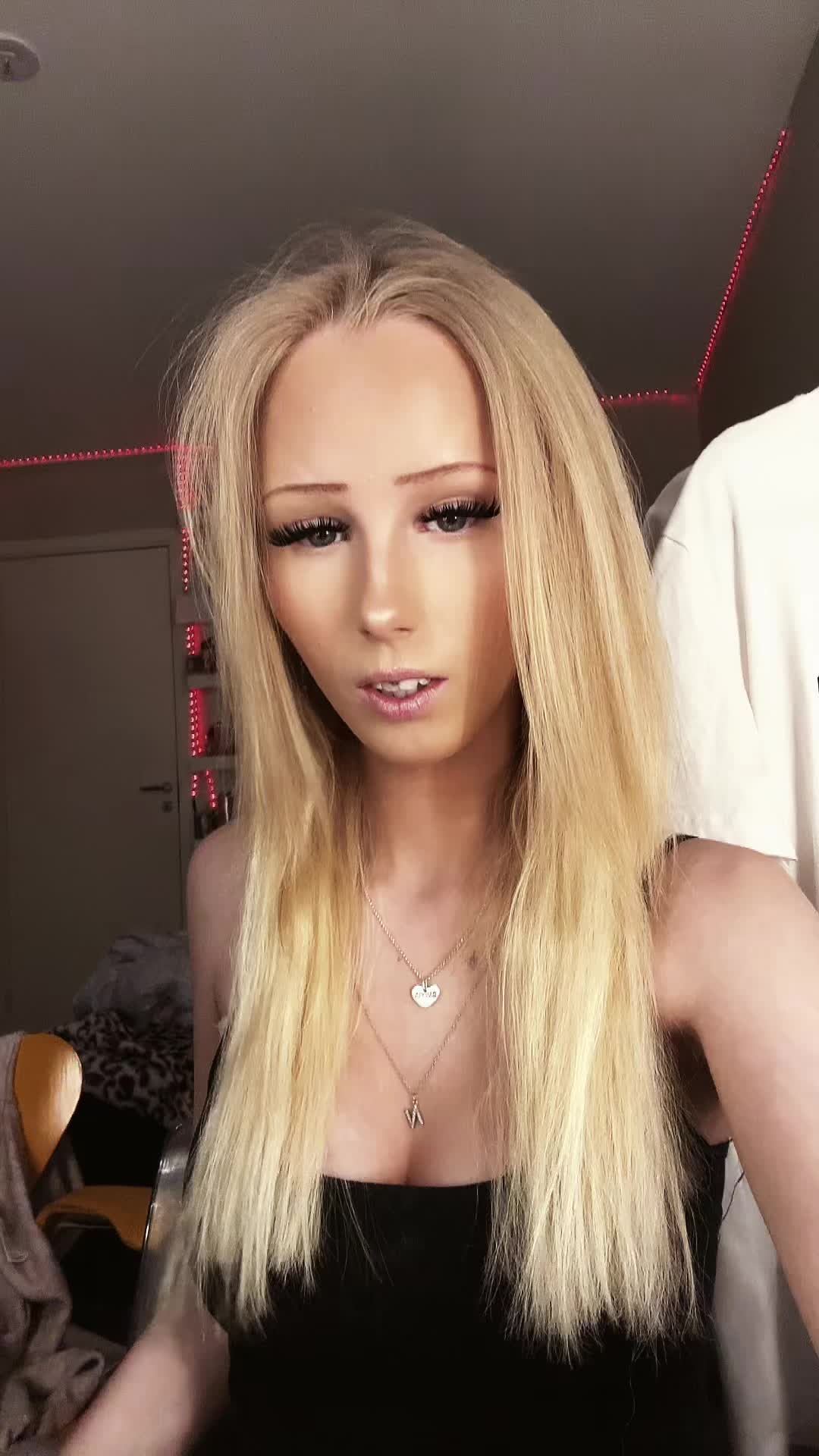@💋😚