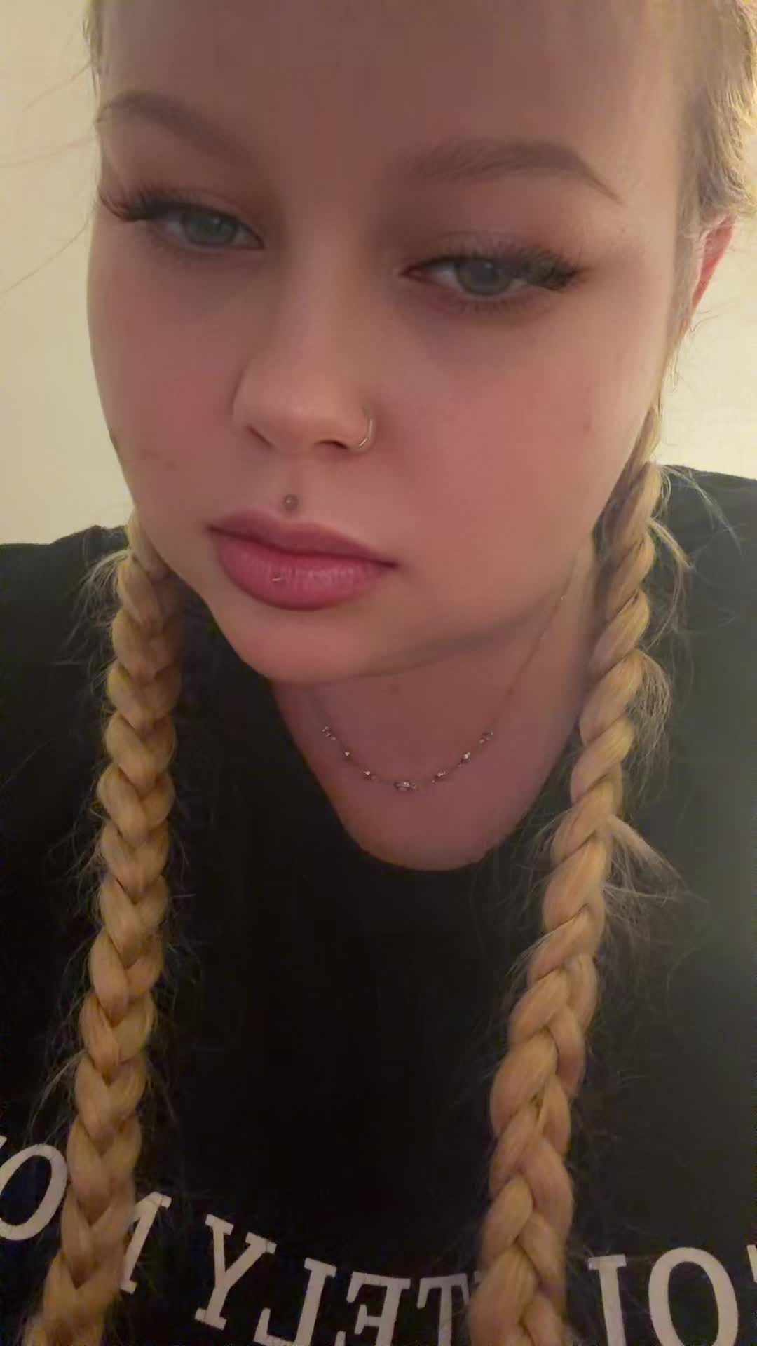 @whosthiseef