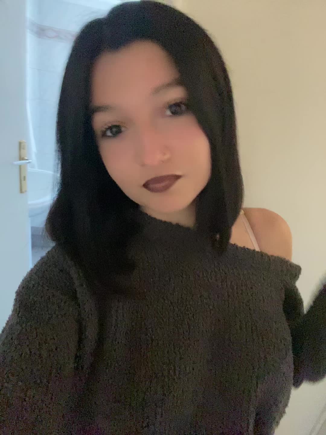 @👩🏻