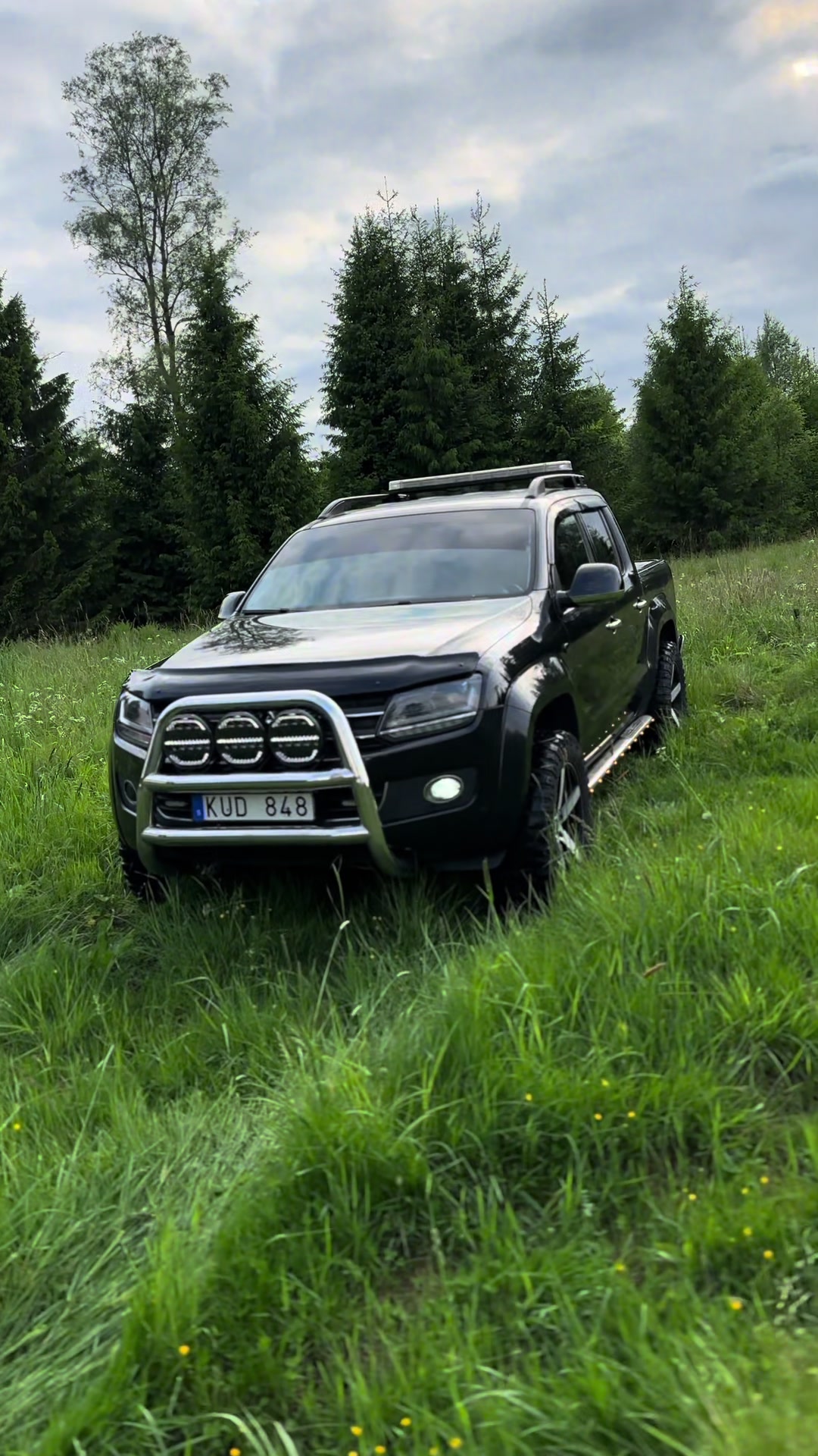 @🛻💨 🚓🚨👮♂️ • ovänner