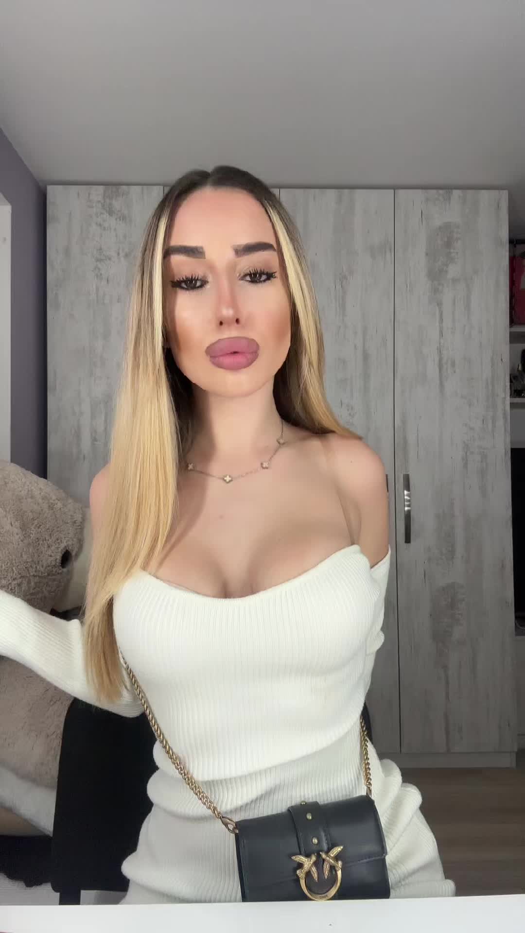 @𝐏𝐋𝐀𝐌𝐄𝐍𝐀 🧿