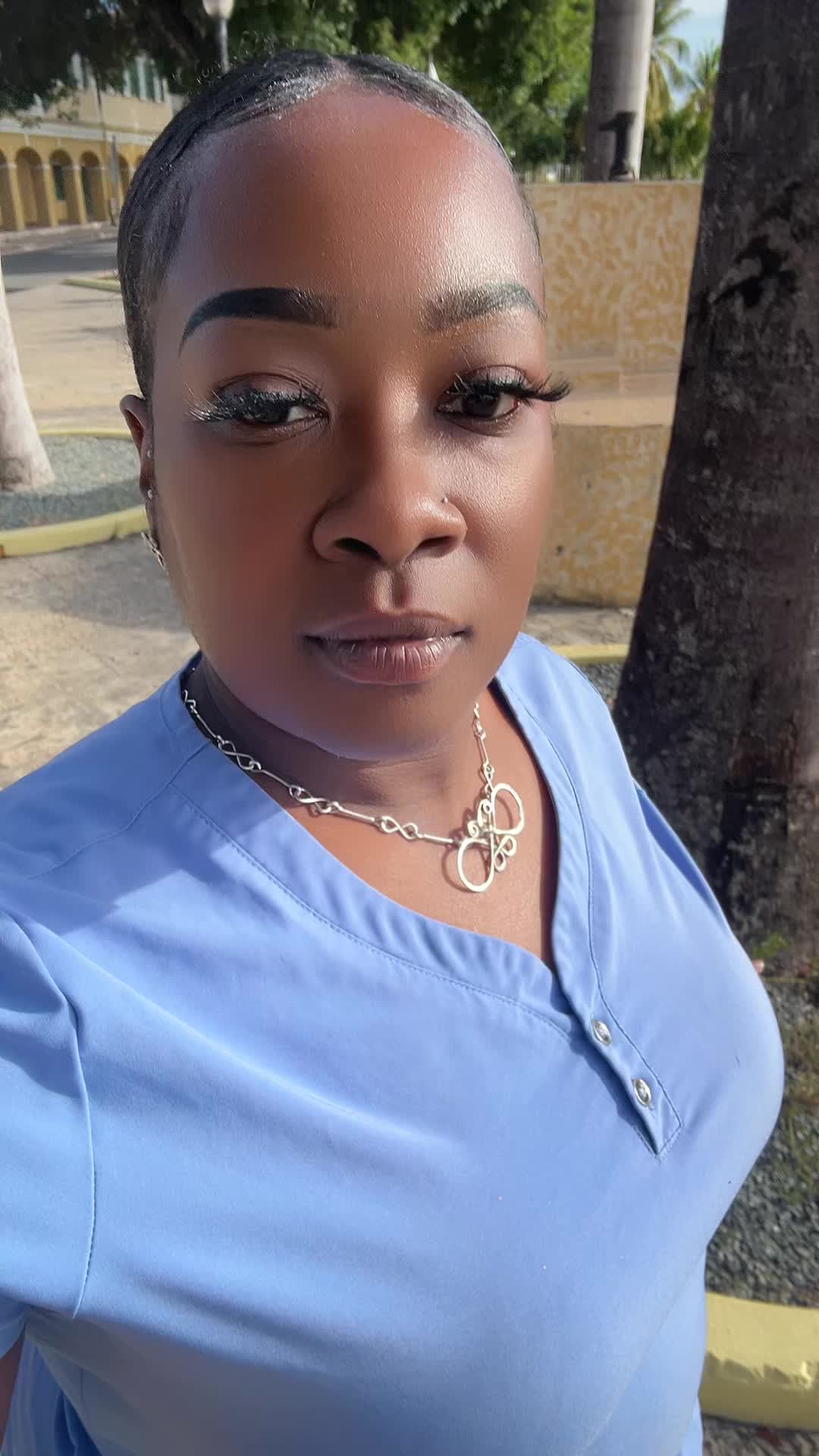 @UrMajesty🌺👑E.B