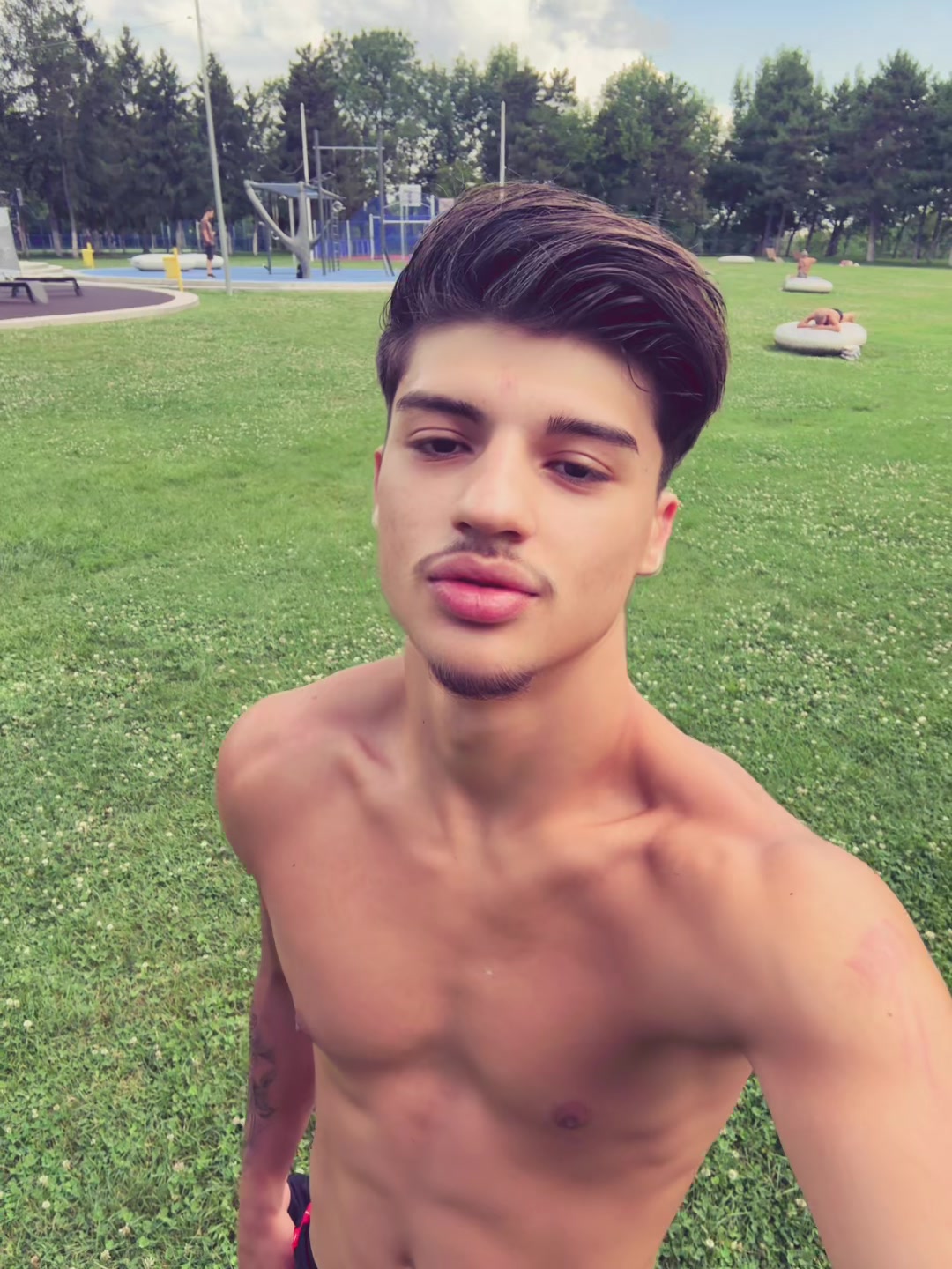 @mateyy21