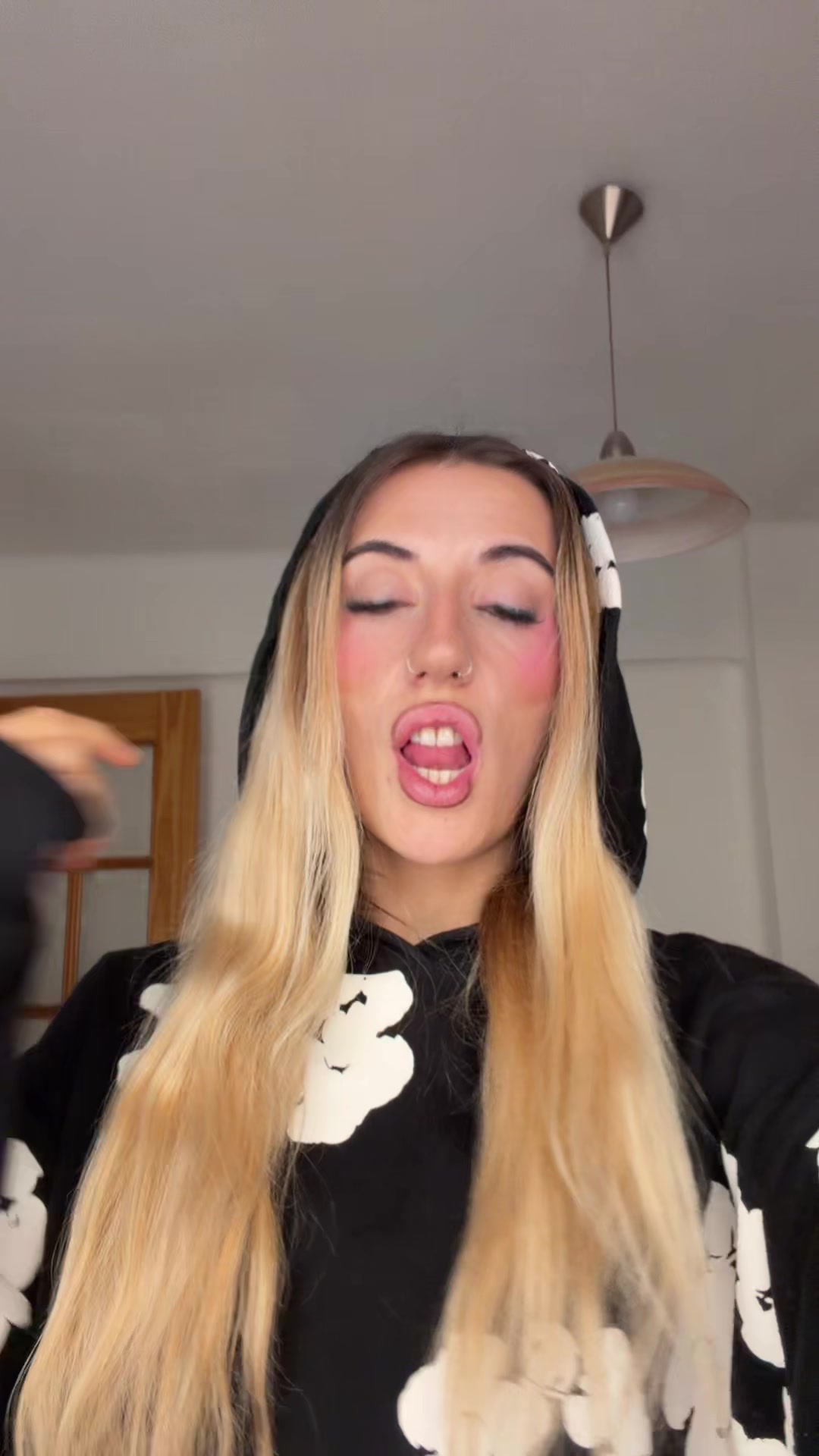 @Bbyraxet