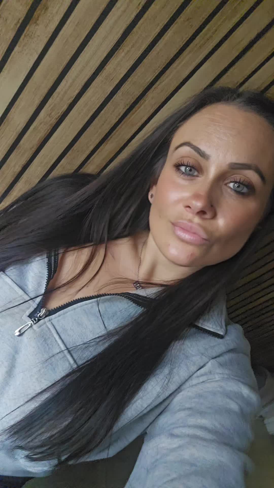 @Live♥️Love♥️Laugh