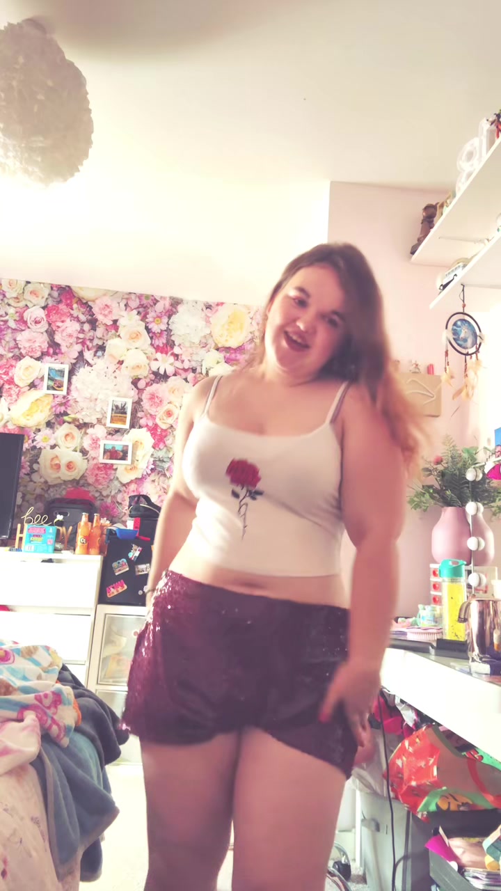 @Honey_bedazzled