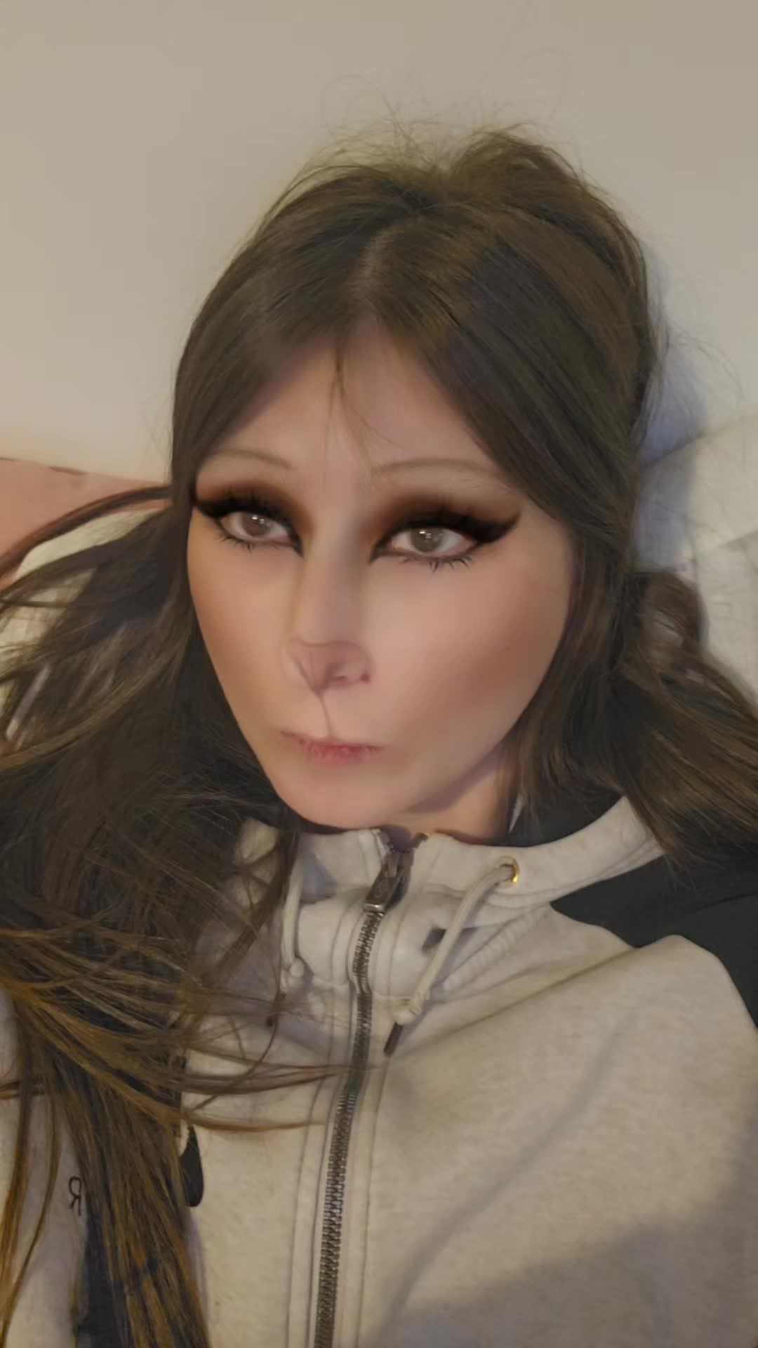 @LeeLeeGG