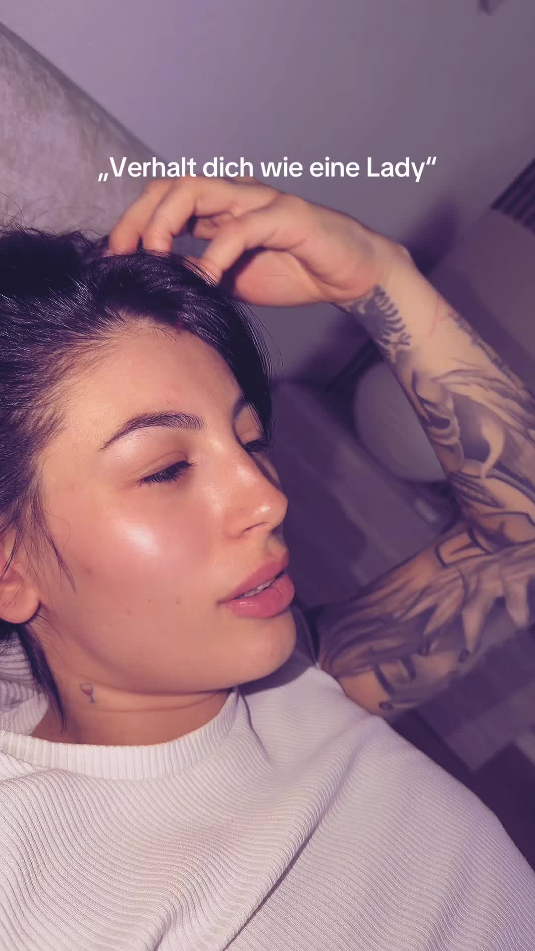 @ཐིunbezahlte.influencerinཋྀ