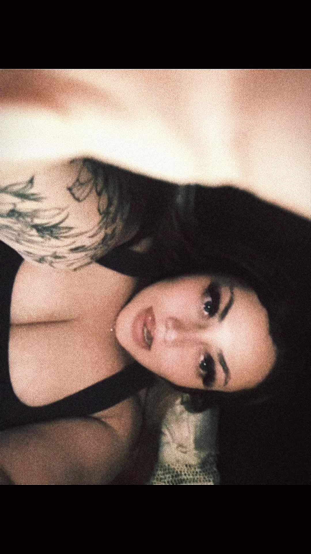 @chichi 𖣂