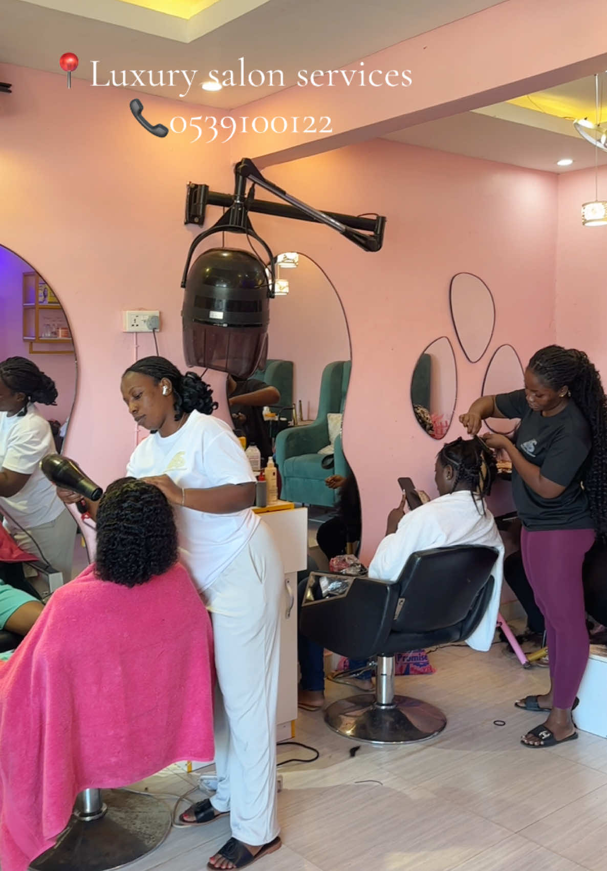 @LUXURY SALON SERVICES.