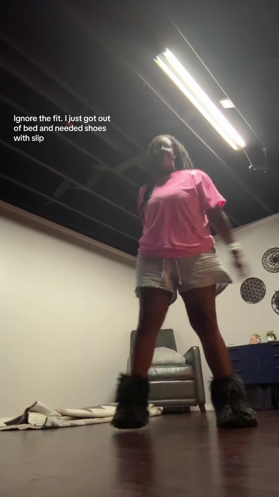 @:p