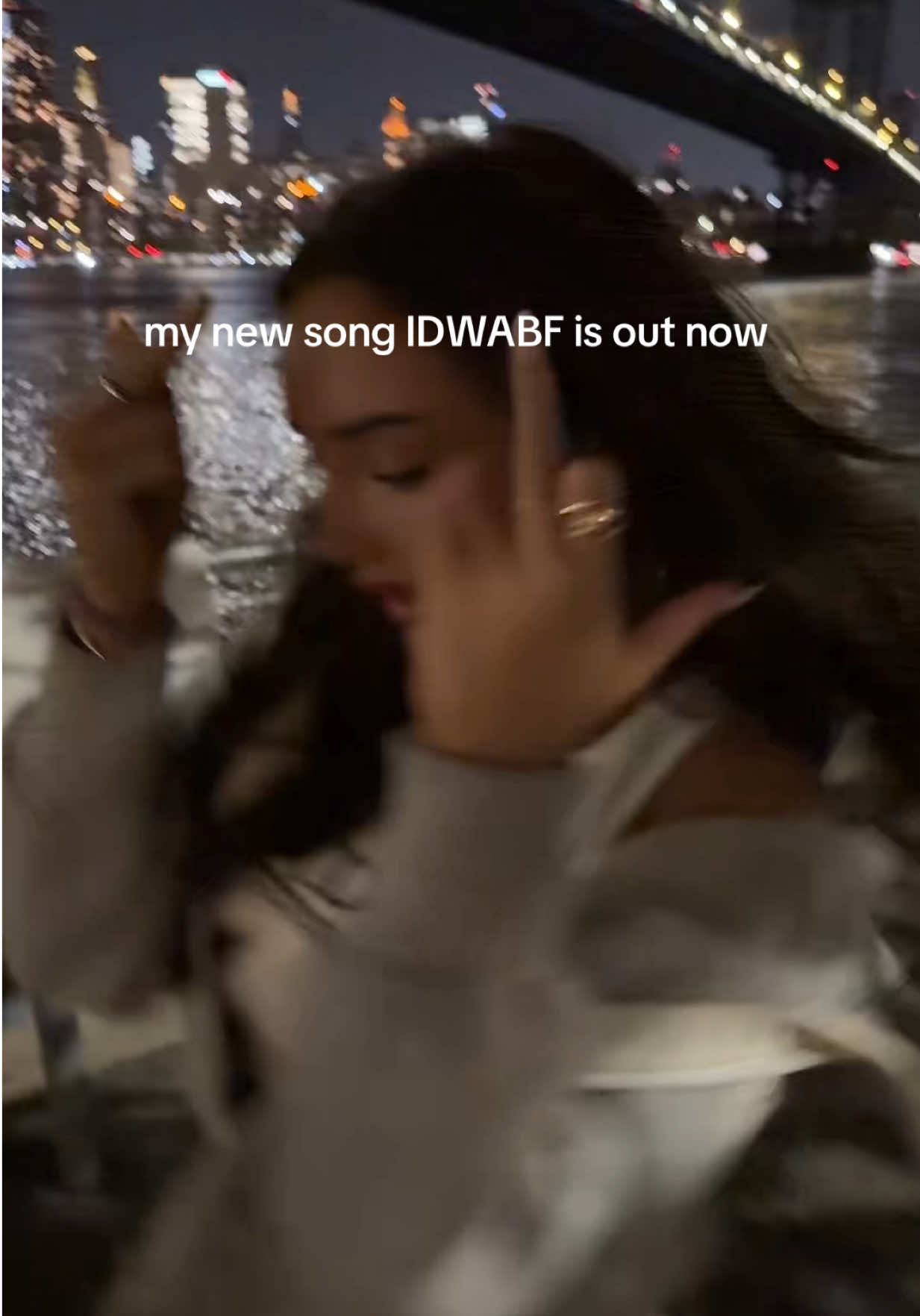 @luv4izz1