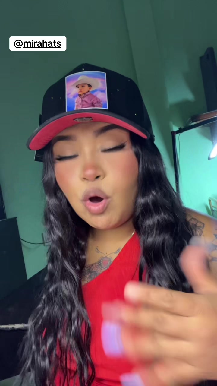 @Nayeli López