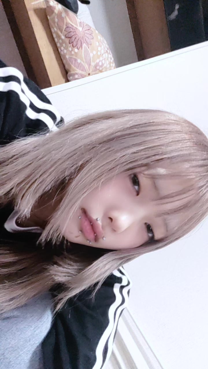 @みゅ ︎︎です . 🗑