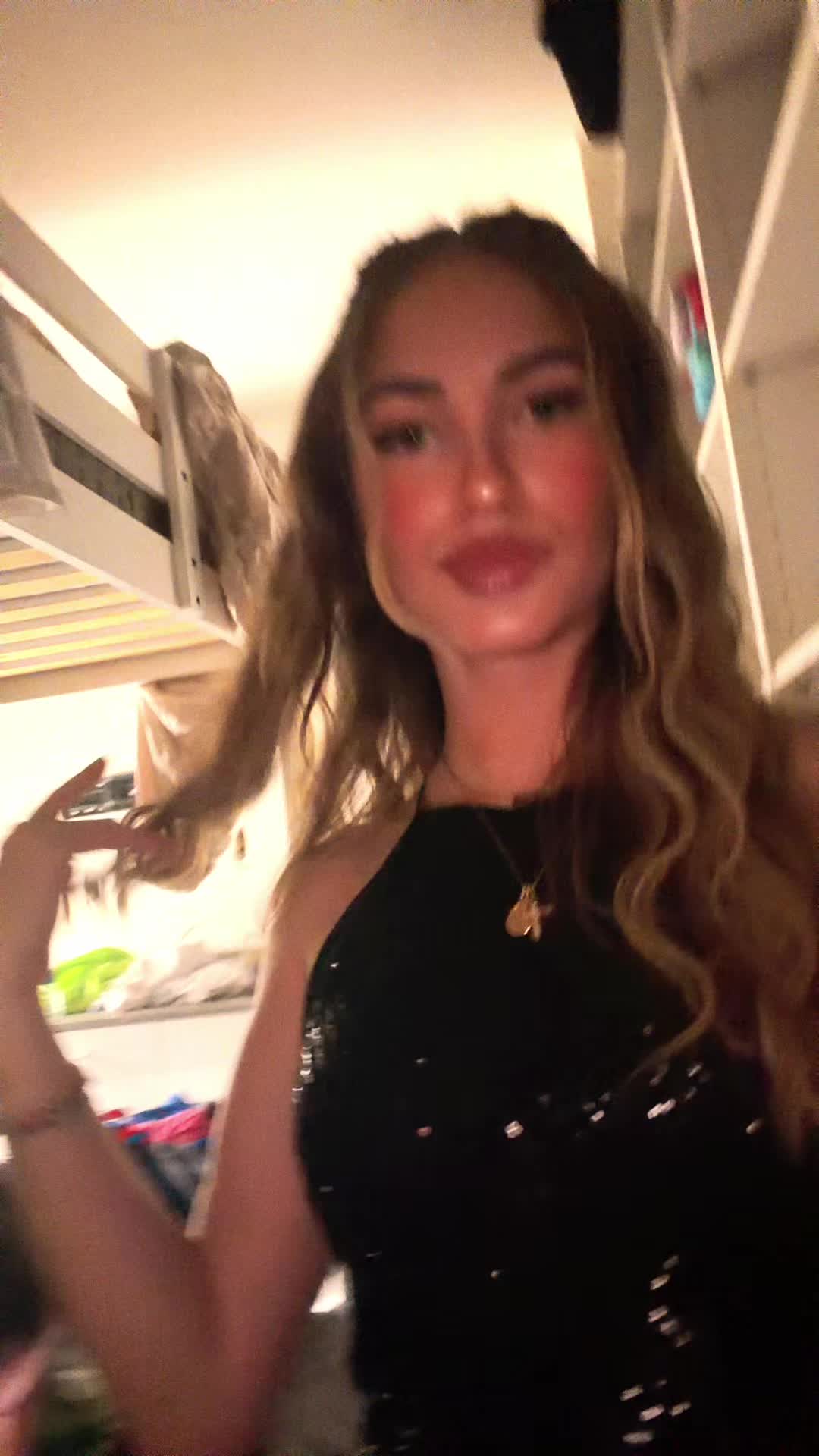 @eleanaa🍒