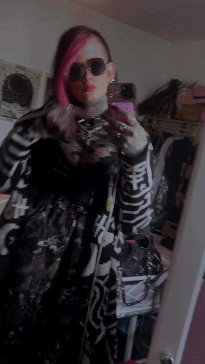 @janasparksxx