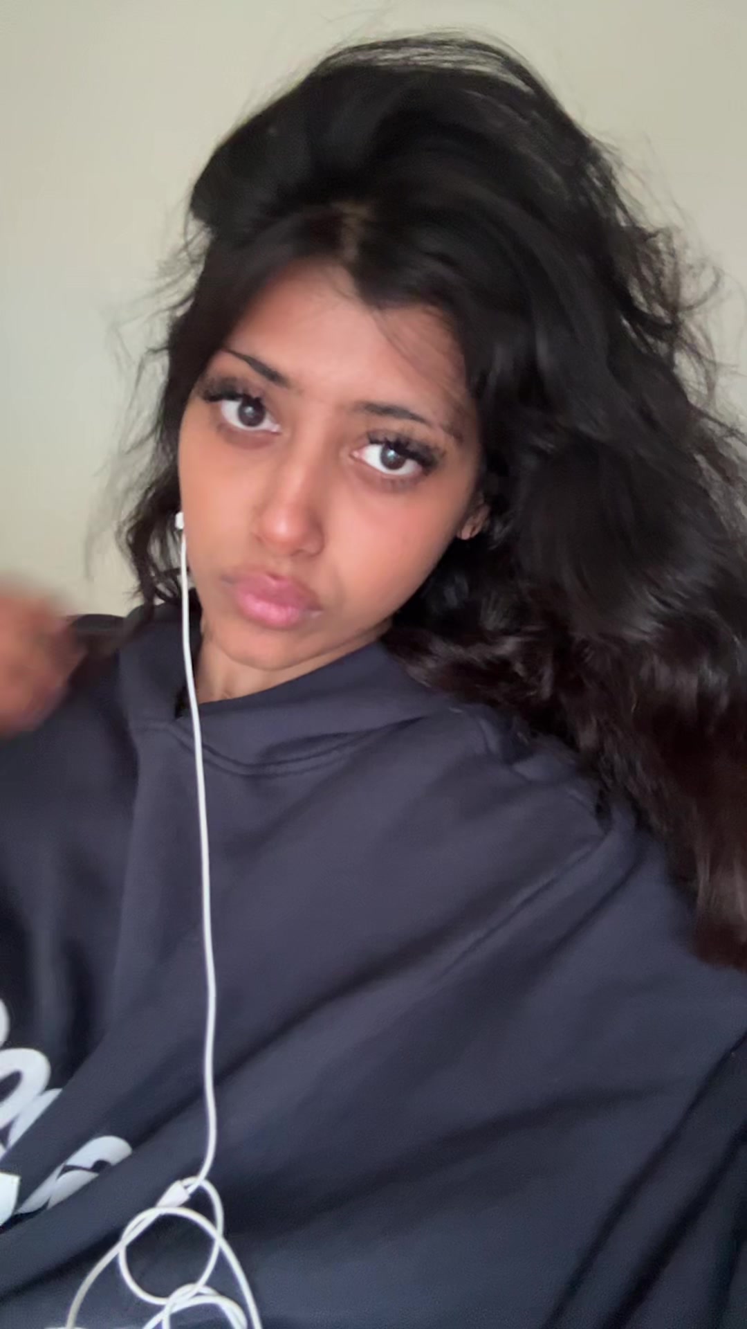 @￼