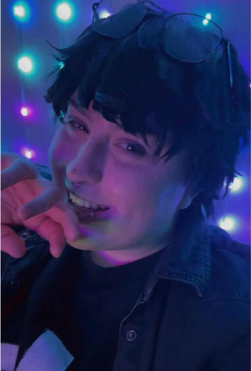 @✭