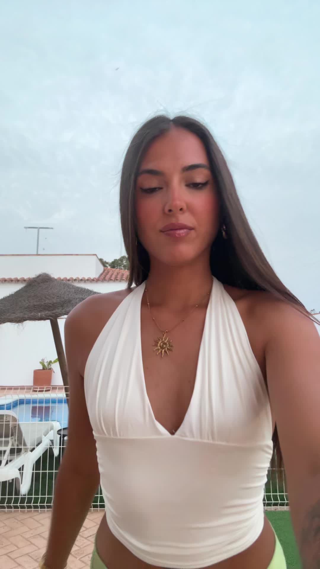 @raqueloguuuuu