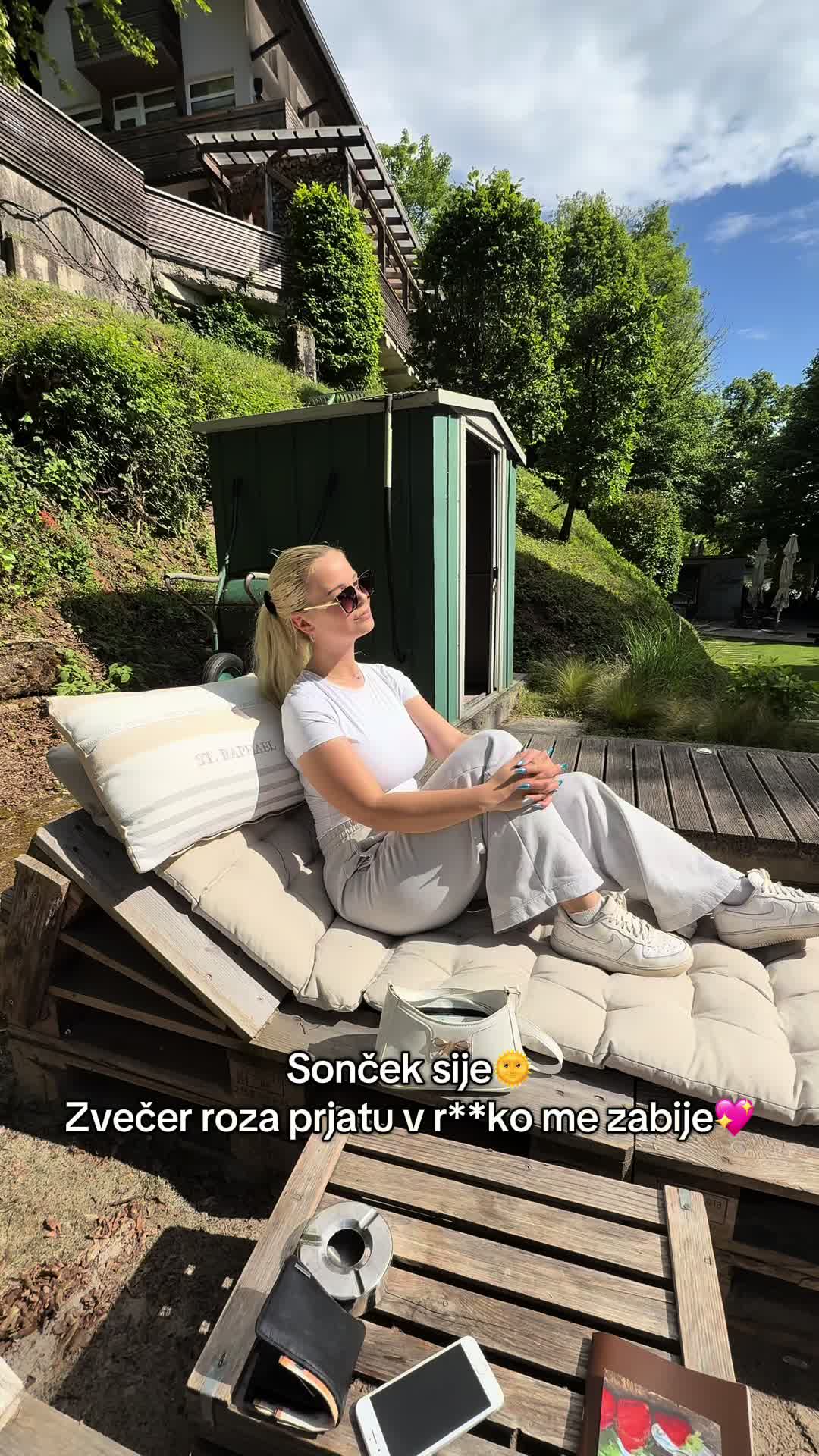 @Anika