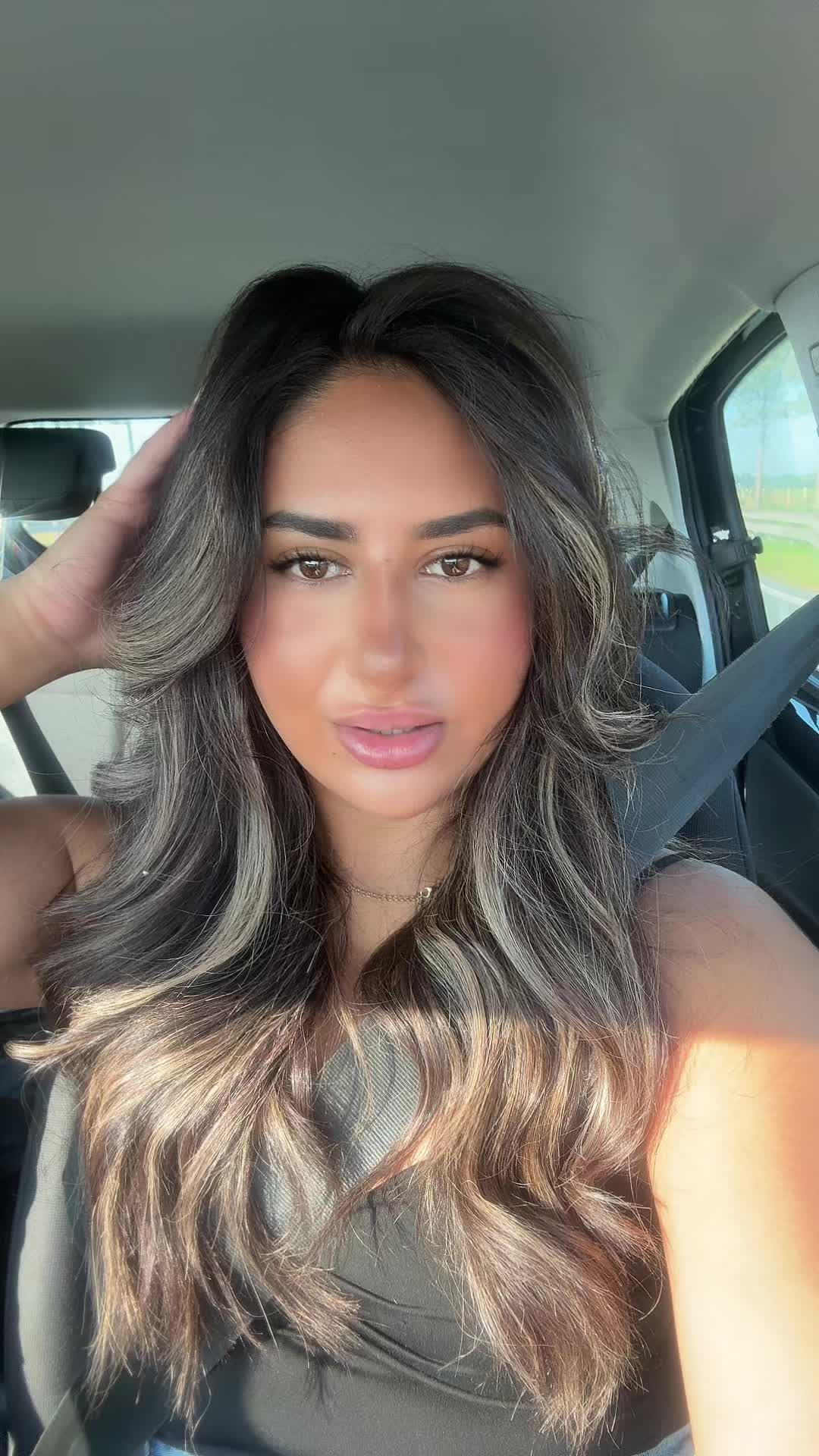 @Elisa j