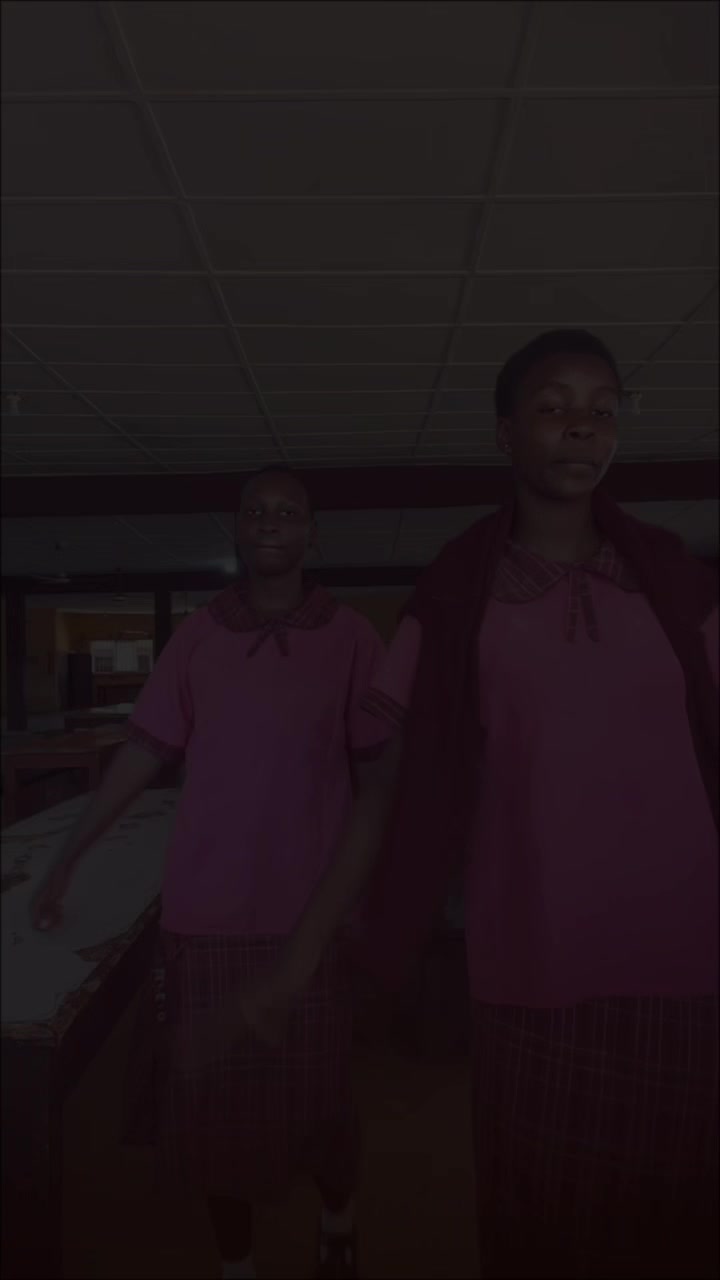 @🚶🏾♀️