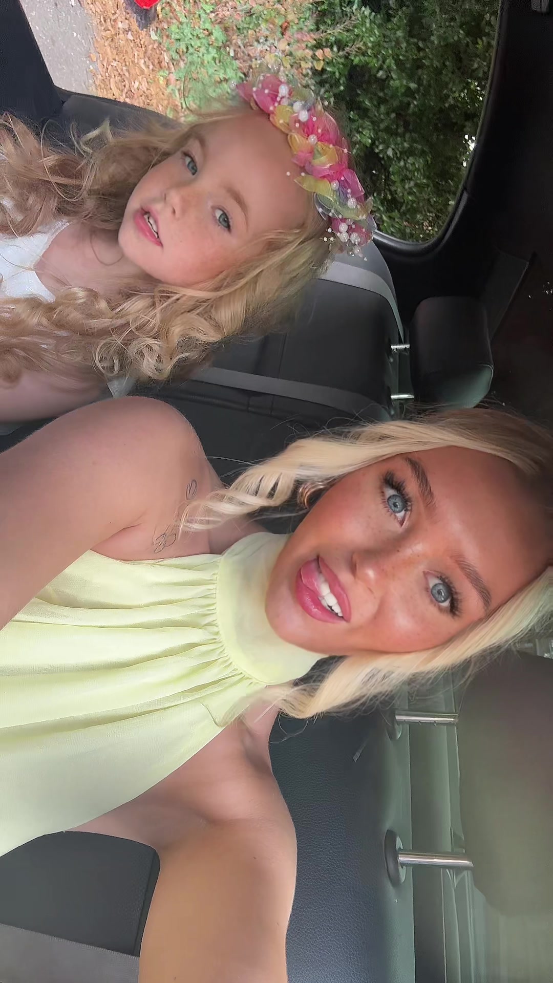 @𝒞𝑜𝓃𝓃𝒾𝑒-𝓁𝑜𝓊 🎀
